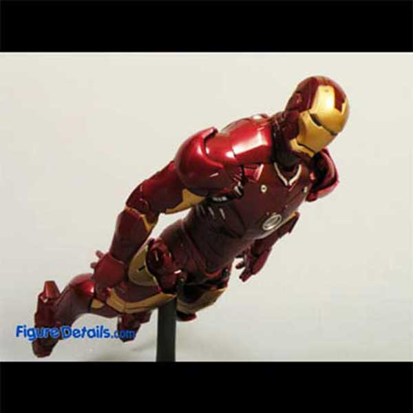 Flight mode of Hot Toys Iron Man Mark 3
