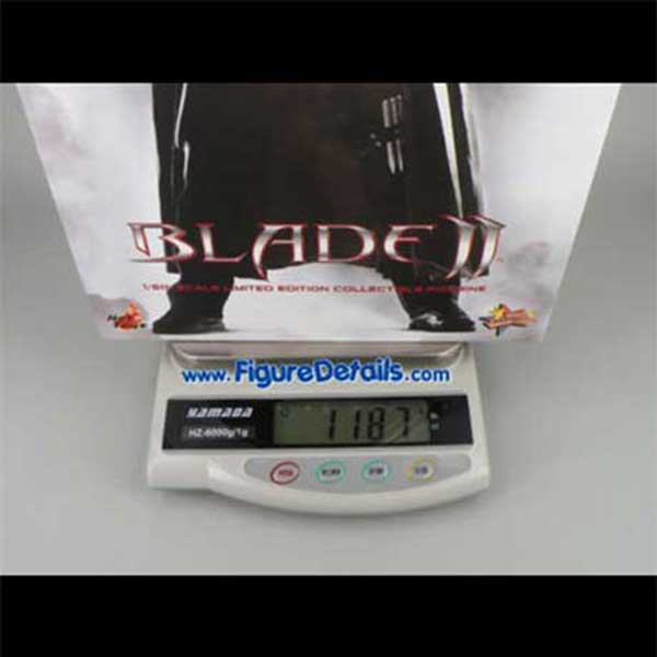 Hot Toys Blade II Action Figure Review - Blade II - mms113 5