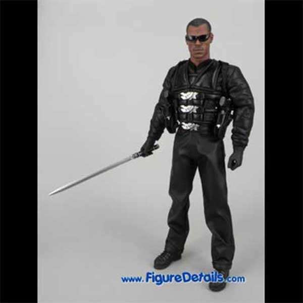 Hot Toys Blade II Costume Review - Blade II - mms113 7