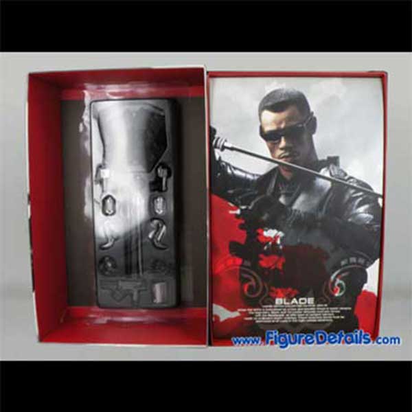 Hot Toys Blade II Packing and Review - Blade II - mms113