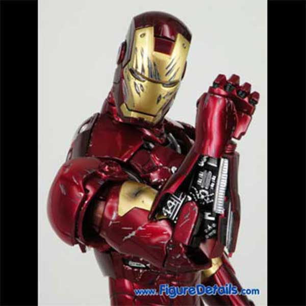 Hot Toys Battle Damaged Helmet - Iron Man Mark 3 mms110