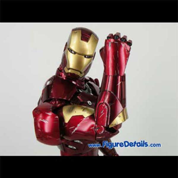 Hot Toys Iron Man Mark 3 Battle Damaged Version mms110 - Wrist Gauntlet Air Brake Review