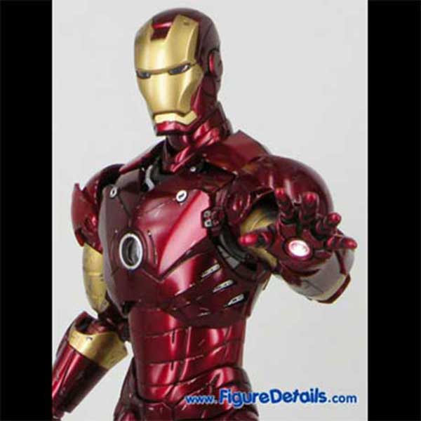 Hot Toys Iron Man Mark 3 Battle Damaged Version Packing Review mms110 9