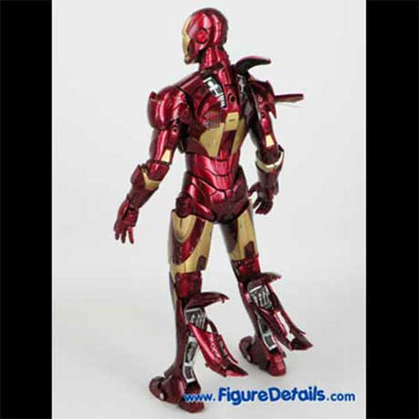 Hot Toys Iron Man Mark 3 Battle Damaged Version Packing Review mms110 10