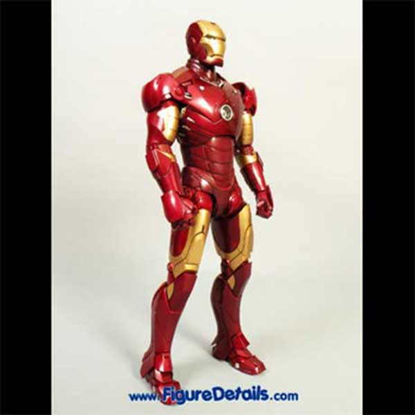Hot Toys Iron Man Mark 3 mms75 Inside Packing