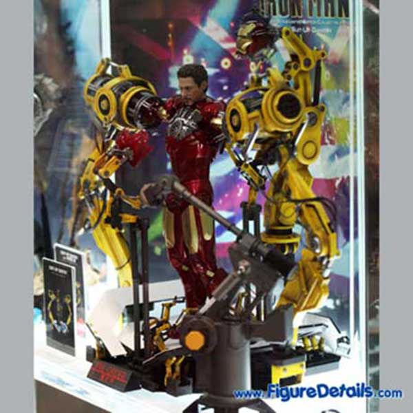 Iron Man Mark 4 with Suit Up Gantry mms160 - Iron Man 2 - Hot Toys Action Figure 2