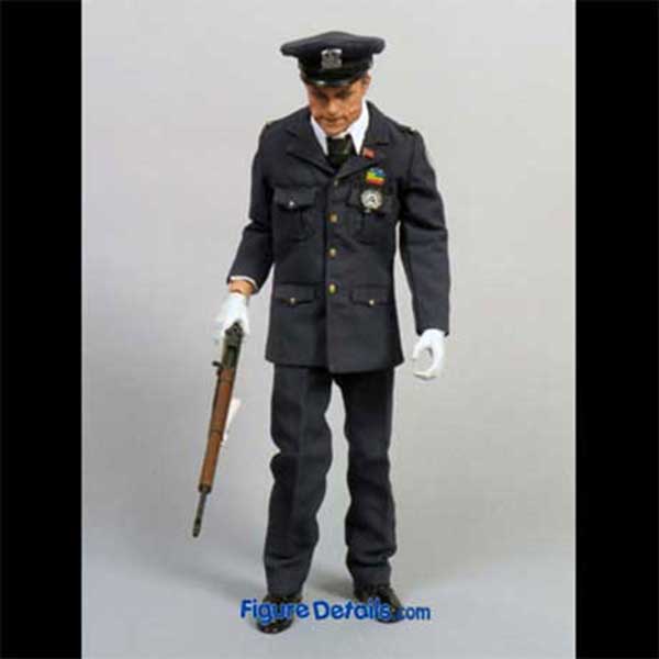 Hot Toys Joker Police Version Close Up - The Dark Knight - DX01 Action Figure Review 8