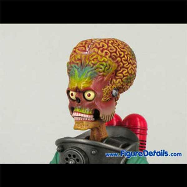 Hot Toys Martian Soldier Mars Attacks Head Sculpt and Action Figure Review mms107 2