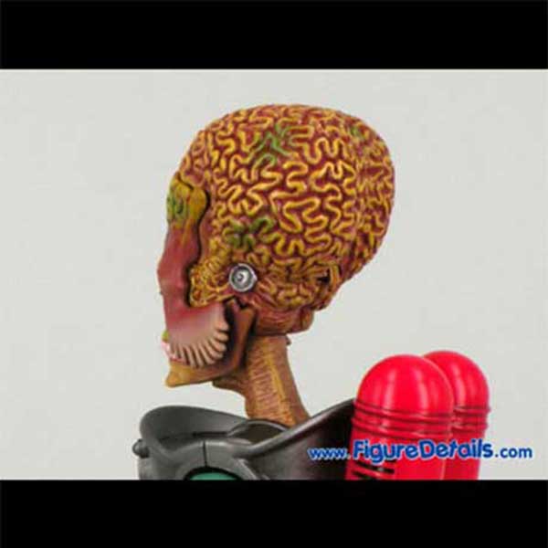 Hot Toys Martian Soldier Mars Attacks Head Sculpt and Action Figure Review mms107 4