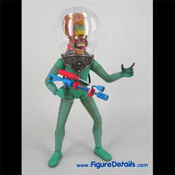 Hot Toys Martian Soldier Mars Attacks Head Sculpt and Action Figure Review mms107 5