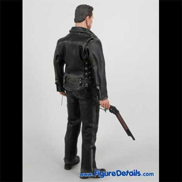 Hot Toys T800 Arnold Schwarzenegger mms117 Costume and Accessories Review - Terminator 2 2