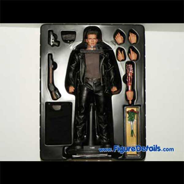 Hot Toys T800 Arnold Schwarzenegger mms117 Packing and Action Figure Review - Terminator 2 5