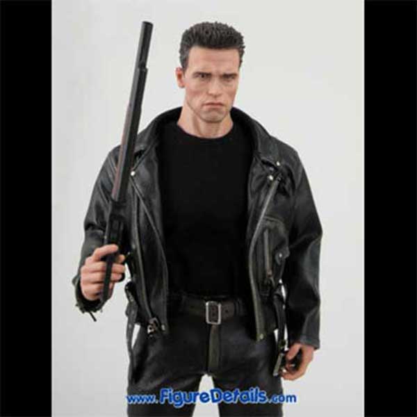 Hot Toys T800 Arnold Schwarzenegger mms117 Packing and Action Figure Review - Terminator 2 4