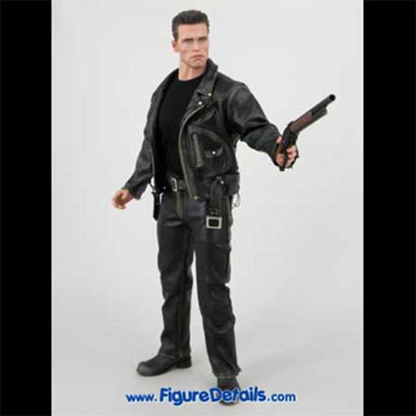 Hot Toys T800 Arnold Schwarzenegger mms117 Packing and Action Figure Review - Terminator 2 8