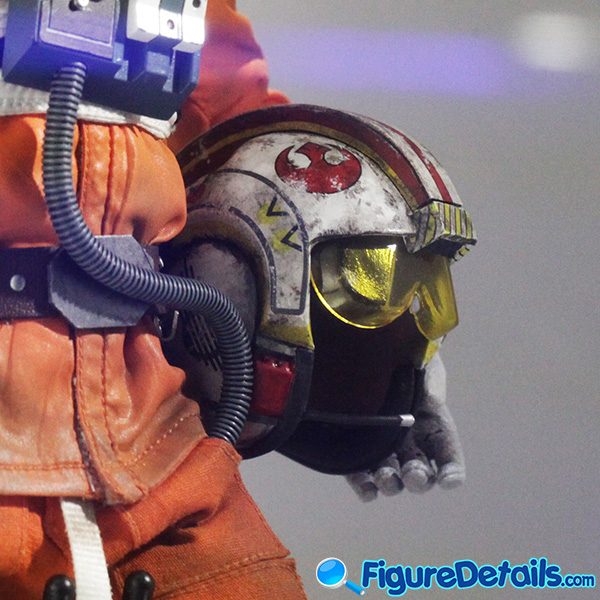 Hot Toys Luke Skywalker Snowspeeder Pilot head sculpt and Flight Helmet 11