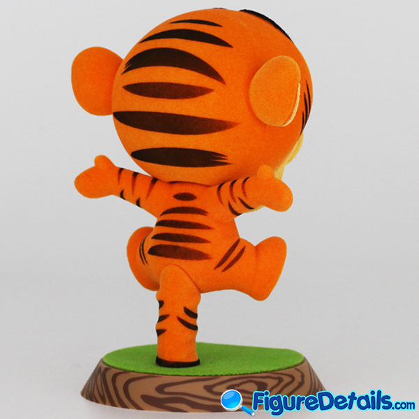 Hot Toys Tigger Cosbaby cosb521 cosb523 Review in 360 Degree - Winnie the Pooh 4